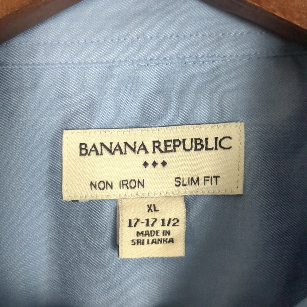 Banana Republic brand banana